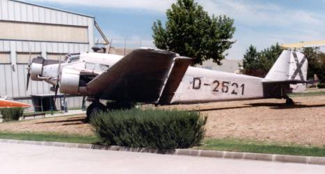 Casa C-352  ( Junkers 52 )