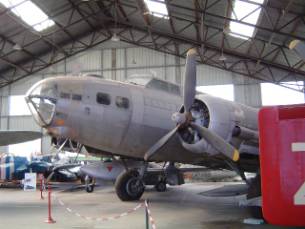 Boeing 17G 44-8889 