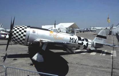 Le P-47 No Guts No Glory de la collection anglaise The Fighter Collection de Stephen Grey, exceptionnellement sous les couleurs de la Breitling Fighter