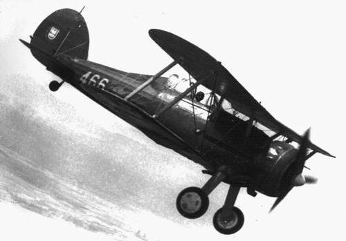 Le Gloster Gladiator constituait la seule dfense arienne du Portugal neutre ... au dbut de la seconde guerre mondiale,  mais que pouvait faire cet appareil contre les avions modernes des allis ou de l' Axe ?  Doc : Mais Alto