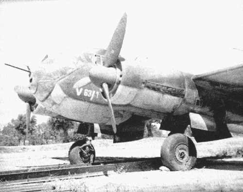 Junkers Ju 188 V63/1 N 140669 code de fuselage CE+XA atterrit  Portela de Sacavem le 6 Avril 1945, Il dcolla dune piste prs de Munich et se posa aprs 14 heures de vol grce  un rservoir dessence supplmentaire plac dans la soute  bombes. Ce Junkers tait un appareil destin  des exprimentations, son quipage tait compos de civils, son commandant de bord possdait la double nationalit allemande/canadienne et ne pouvait, selon ses dires, avoir des activits militaires. Ces lments furent confirms par une note crite de lambassade dAllemagne  Lisbonne exigeant la restitution de lappareil.  Doc : Mais Alto