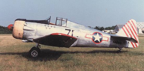 Un North American T6 transform en Republic P-47 Thunderbolt 