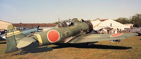 Sans doute une des plus belles russites de l' AJBS :  un T-6 Texan transform en Zero  pour le film l'Empire du soleil de Steven Spielberg